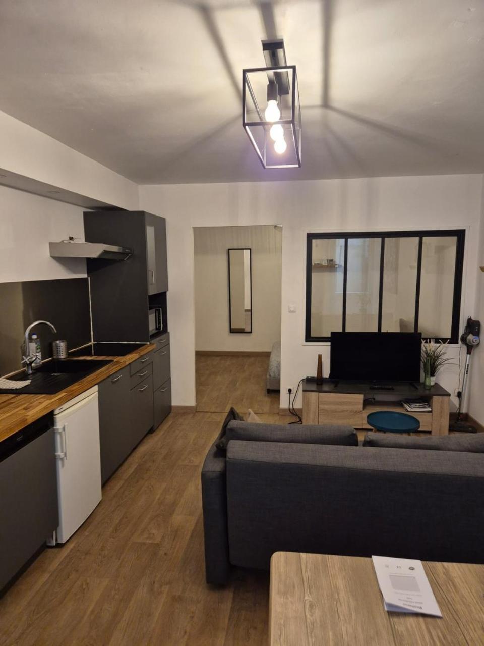 Apartament T2 Moderne Hypercentre 40M2, Au Pied De La Cathedrale Auch Zewnętrze zdjęcie